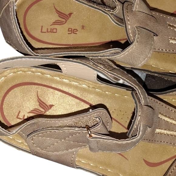 luo ge ladies tan sandles size 9.5‎ - Picture 6 of 9